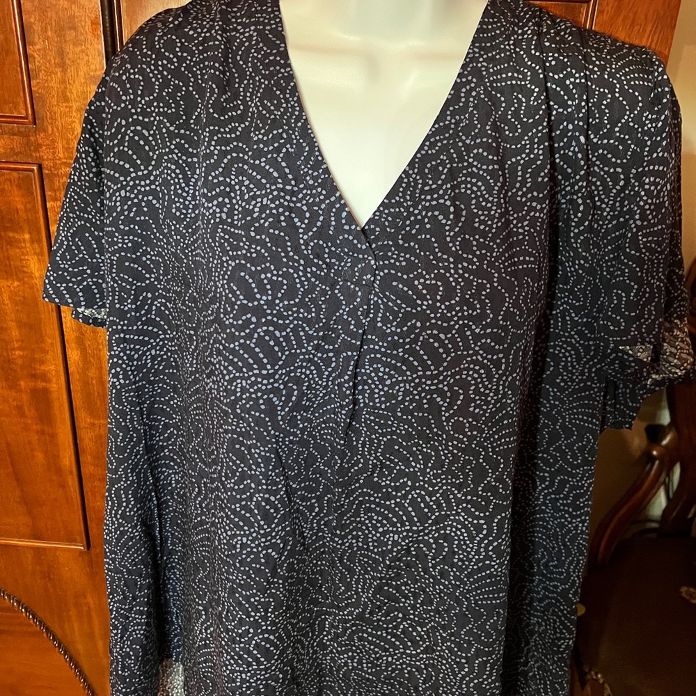 Caslon Blue and White Patterned Blouse